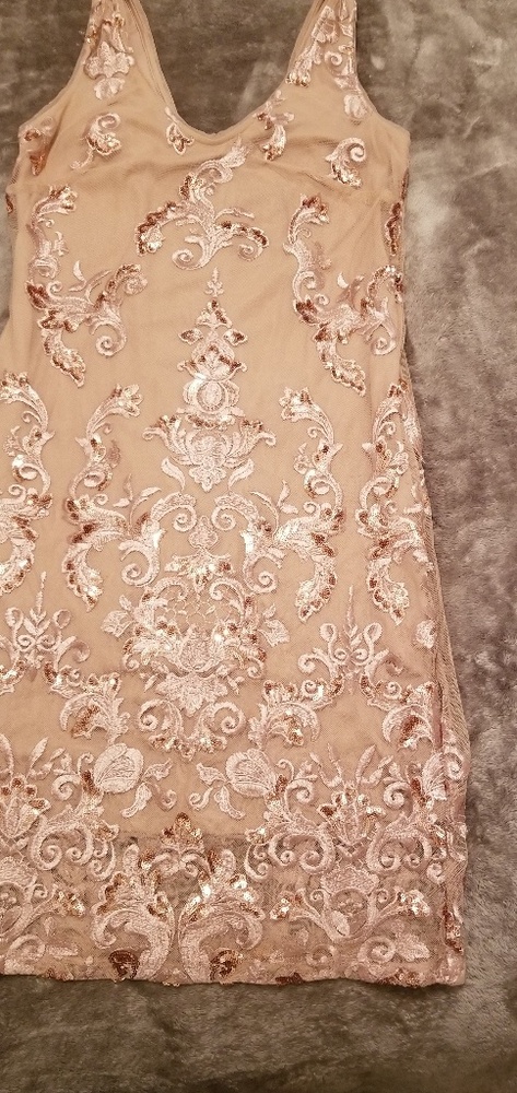 Dress - Picture 2 of 4
